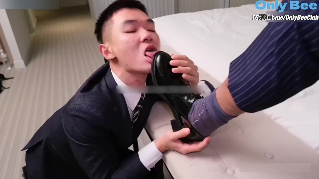 Fresh Social Animal - The General Manager's Son: 18-Year-Old Young Master Sitting and Raping