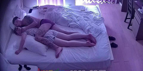 [CN] CSC-0004 纹身花腿男和女友开房